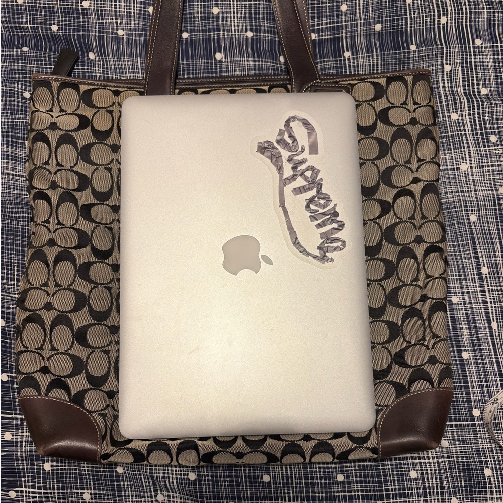 Coach Black and Cream Signature Tote - Picture 15 of 16